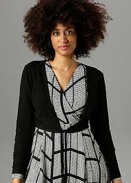 Aniston Selected Jersey Bolero – Effortless Style & Comfort for Layering