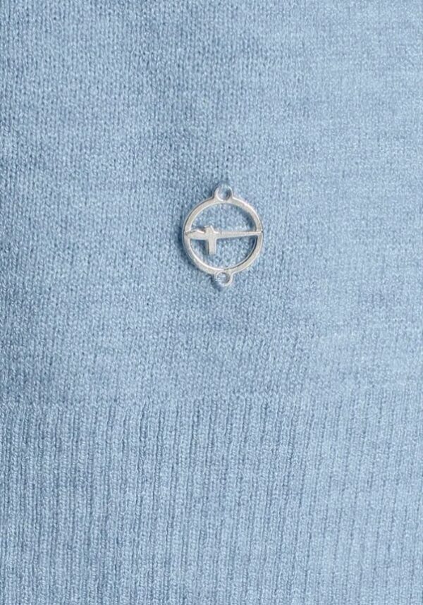 Hellblaues Strickkleid mit Kapuze – Gemütlich & Lässig