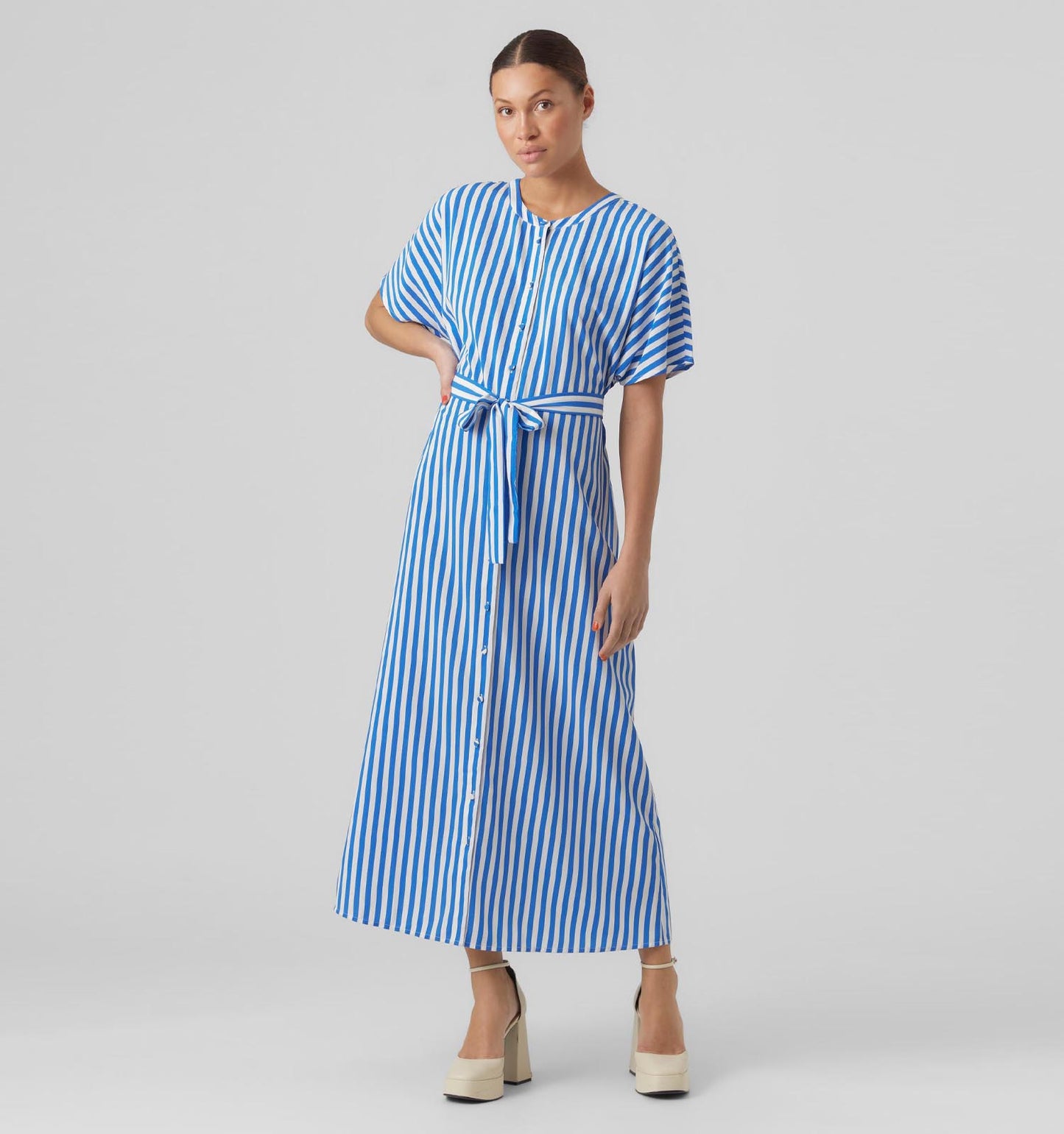 Classic Ribbed Bodycon Dress – Sleeveless & Elegant